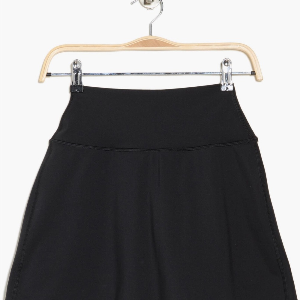 Spiritual Gangster Active Black  Skort Small